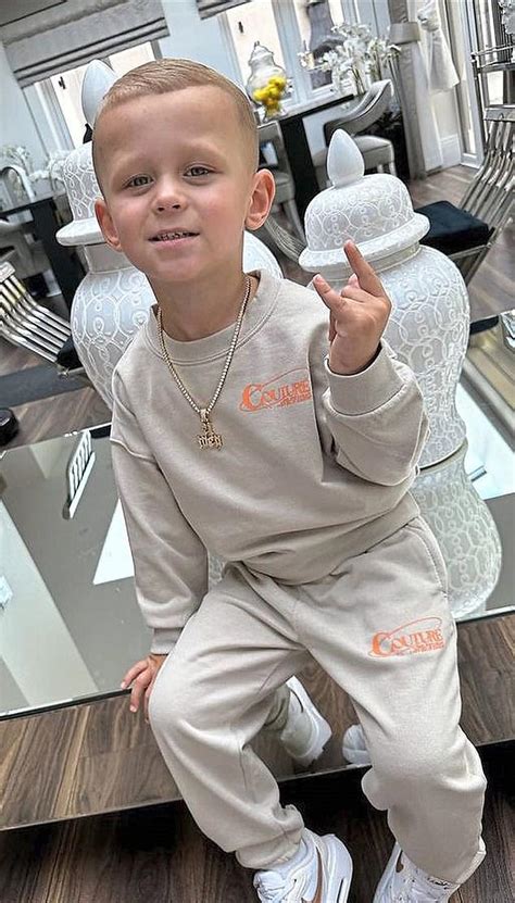how old is phil foden kid.